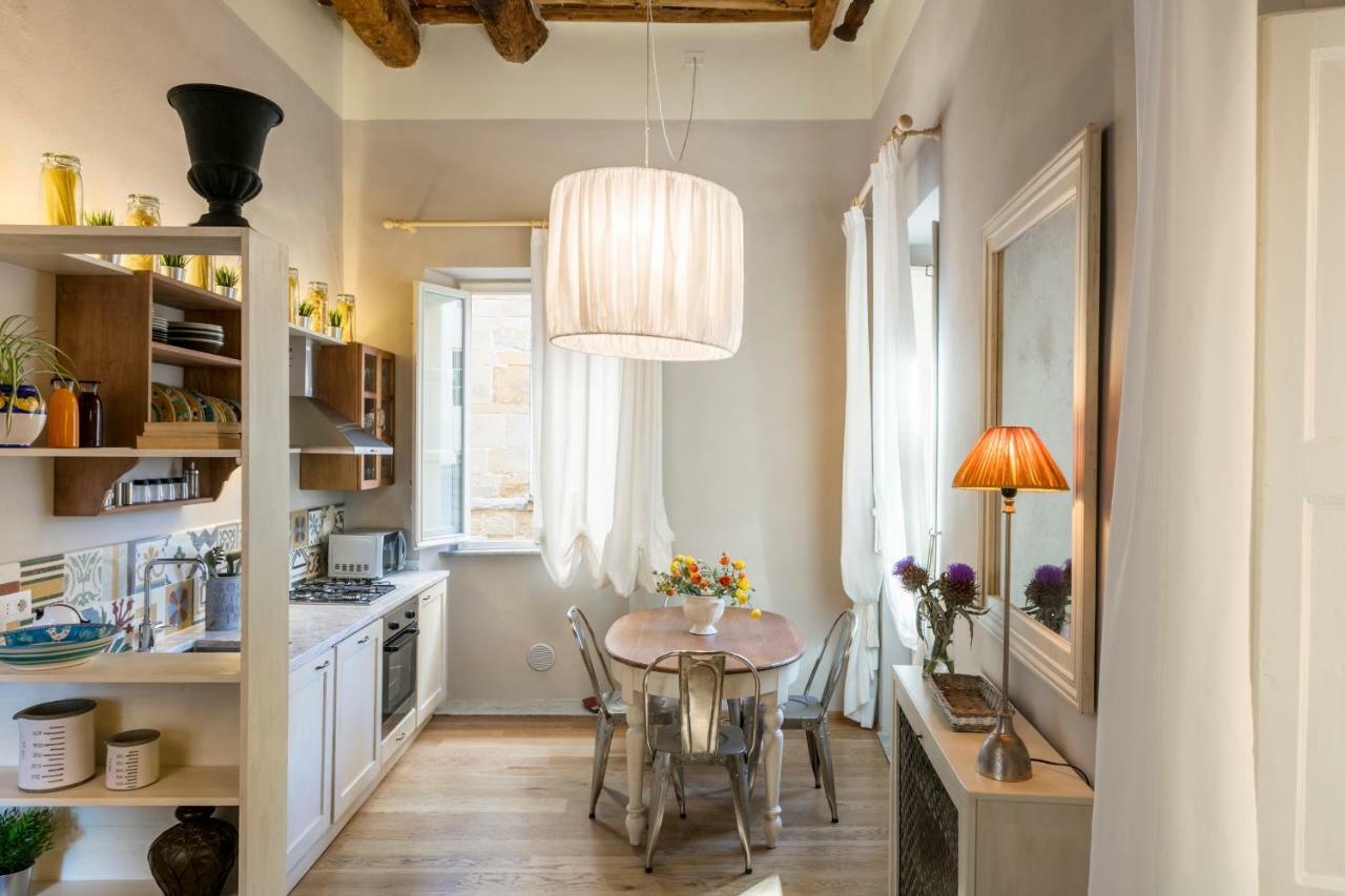 Stence Apartment ลุคคา ภายนอก รูปภาพ